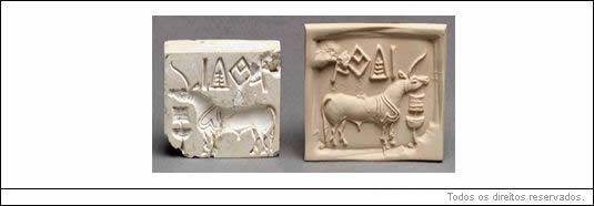 Sinetes com inscrições encontrados em Harrapan 2600-1900 a.C